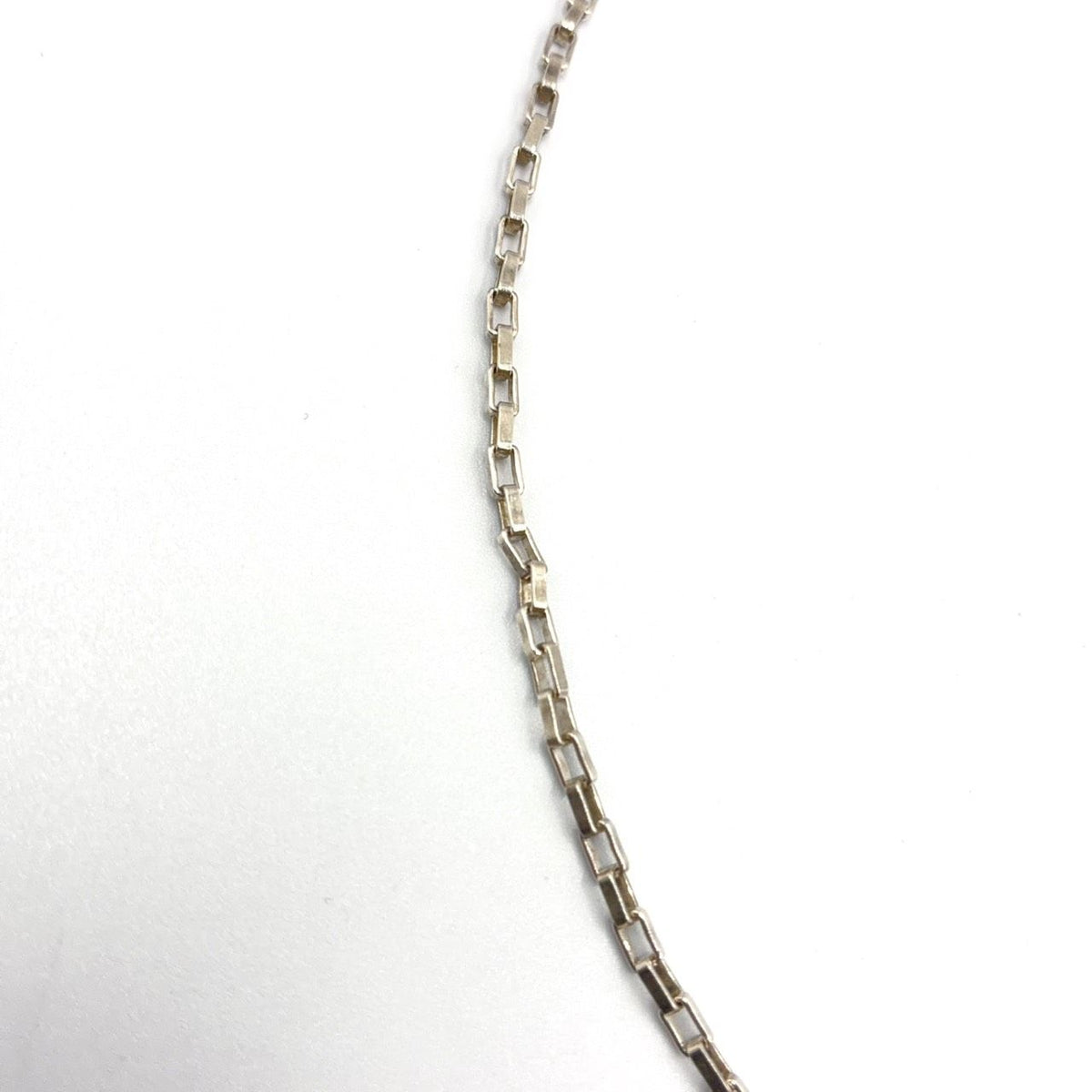 Gucci G Logo Plate Silver Necklace — view 8