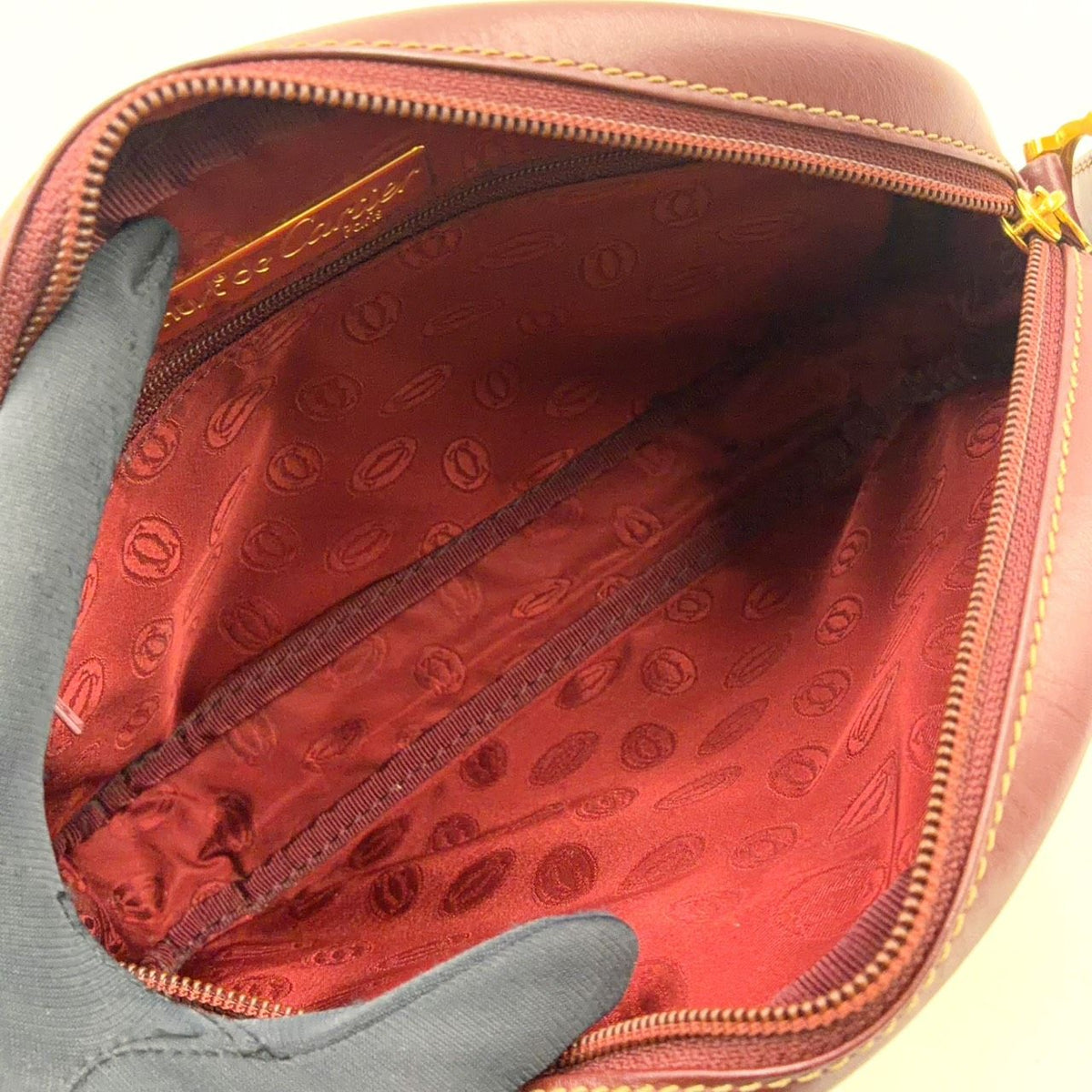 Cartier Must Line Leather Bordeaux Shoulder Bag Gold — view 3