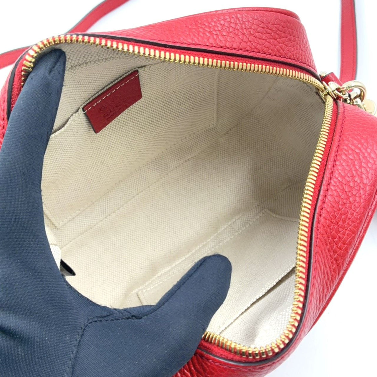 Gucci Soho Small Disco Interlocking G Leather Red Shoulder Bag Gold — view 3