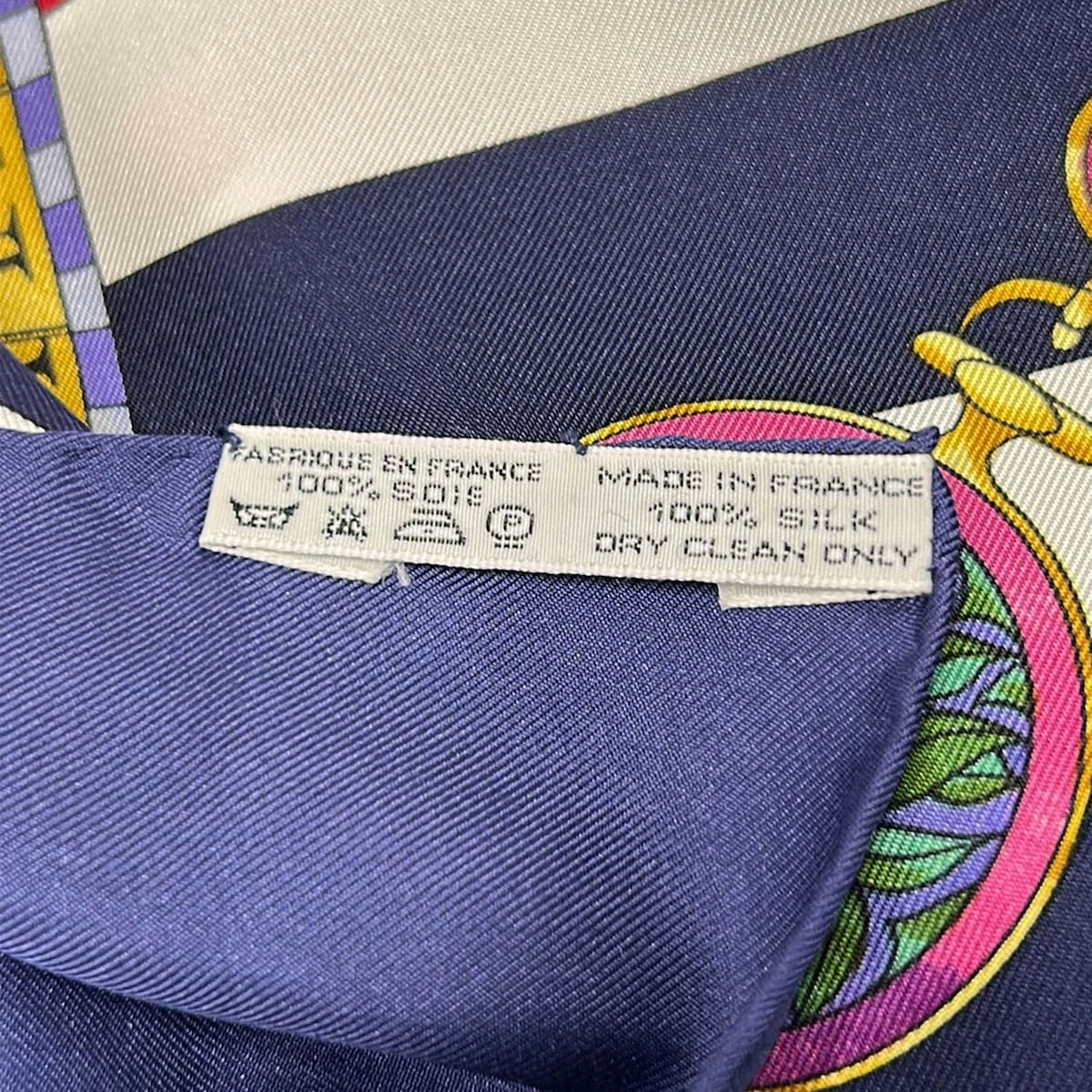 Hermes Scarf Carre 90 White Navy Red Parmi les Fleurs Je Compte les Heures Silk — view 3