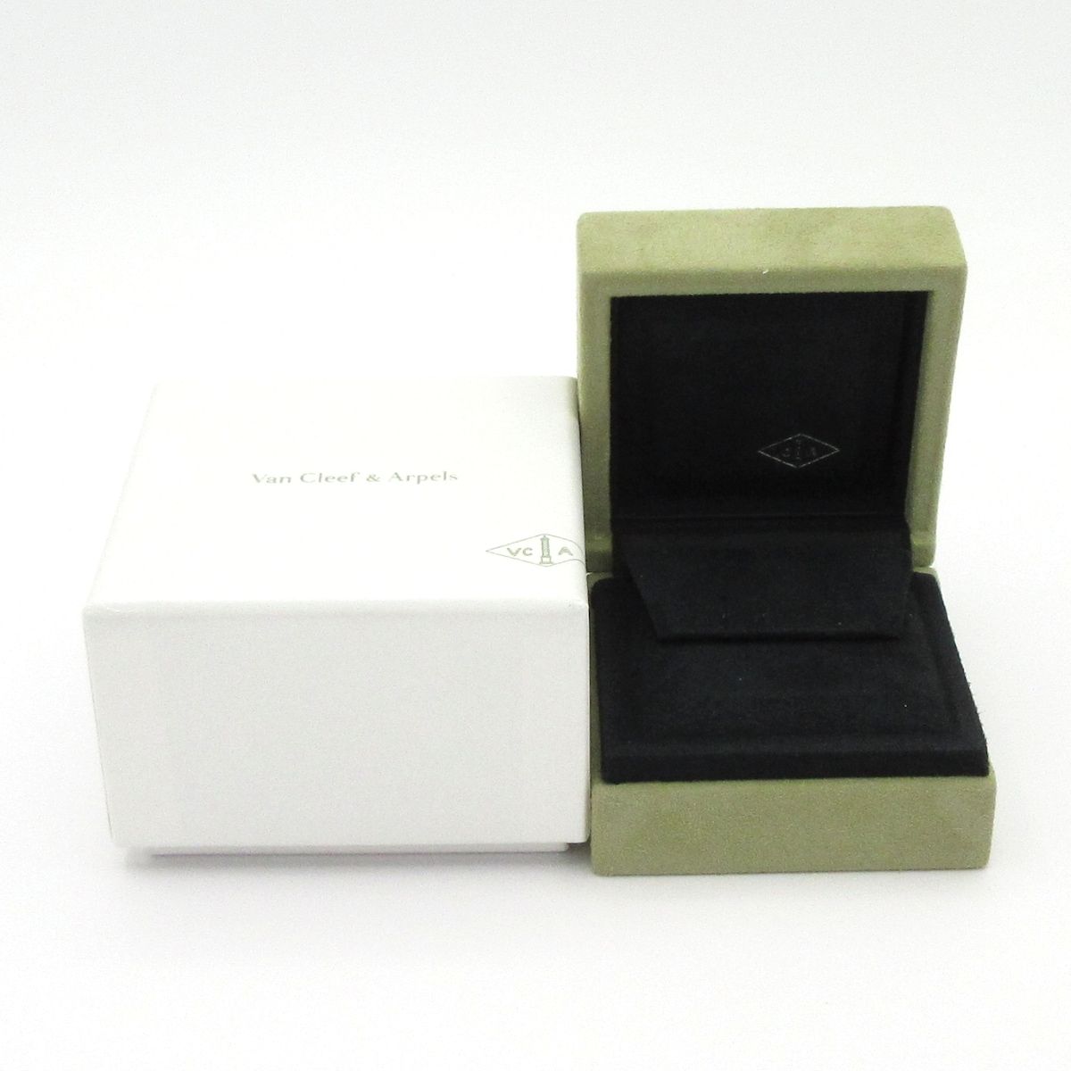 Van Cleef & Arpels Earrings Sweet Alhambra 18k Yellow Gold Onyx — view 7