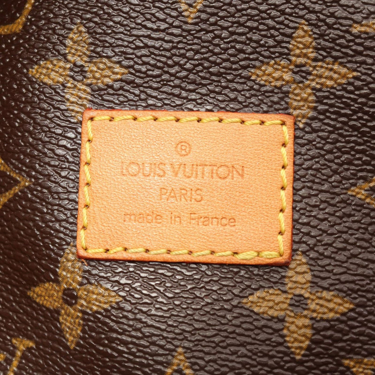 Louis Vuitton Shoulder Bag Saumur 30 Leather — view 5
