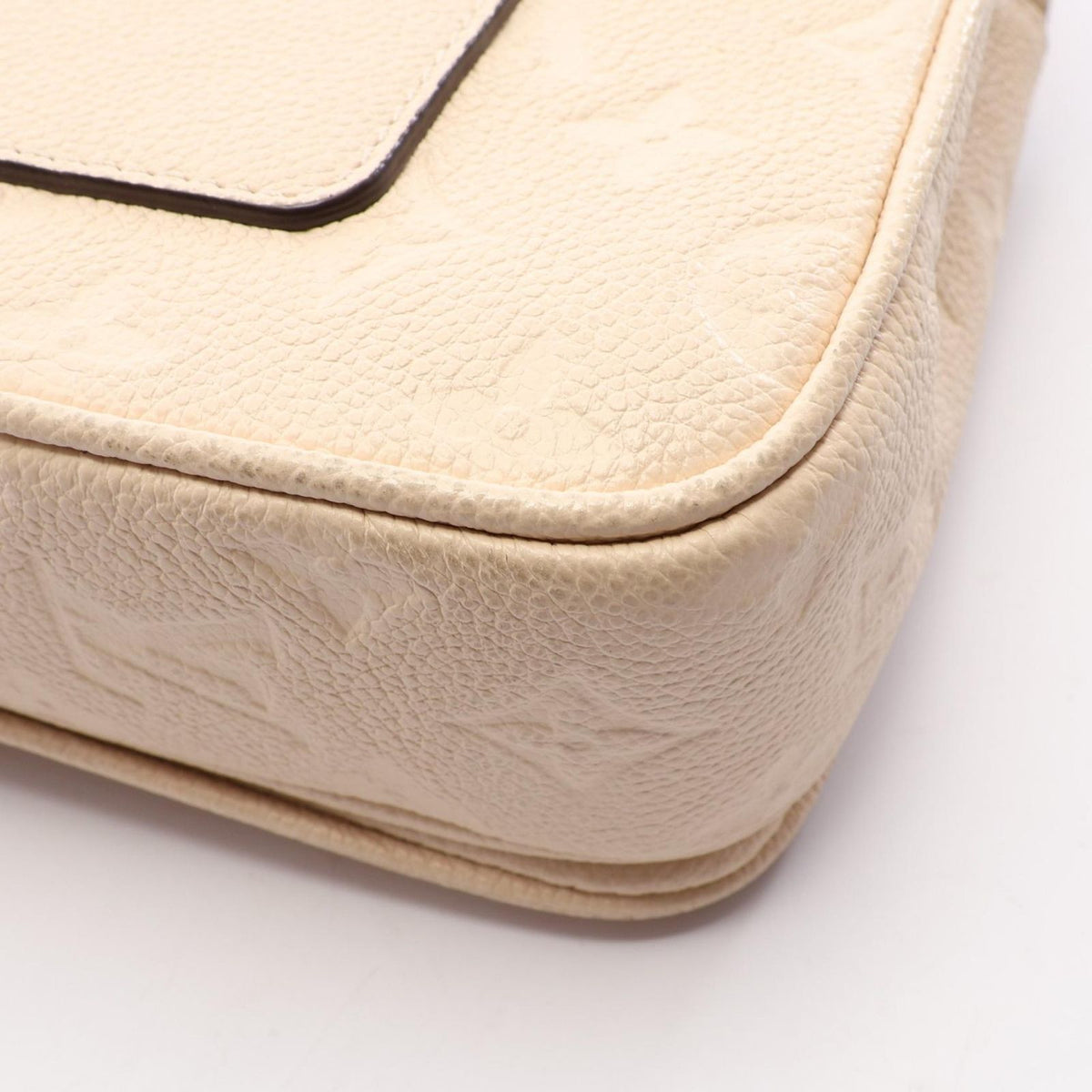 Louis Vuitton Shoulder Bag Malso Monogram Empreinte Cream Leather — view 8