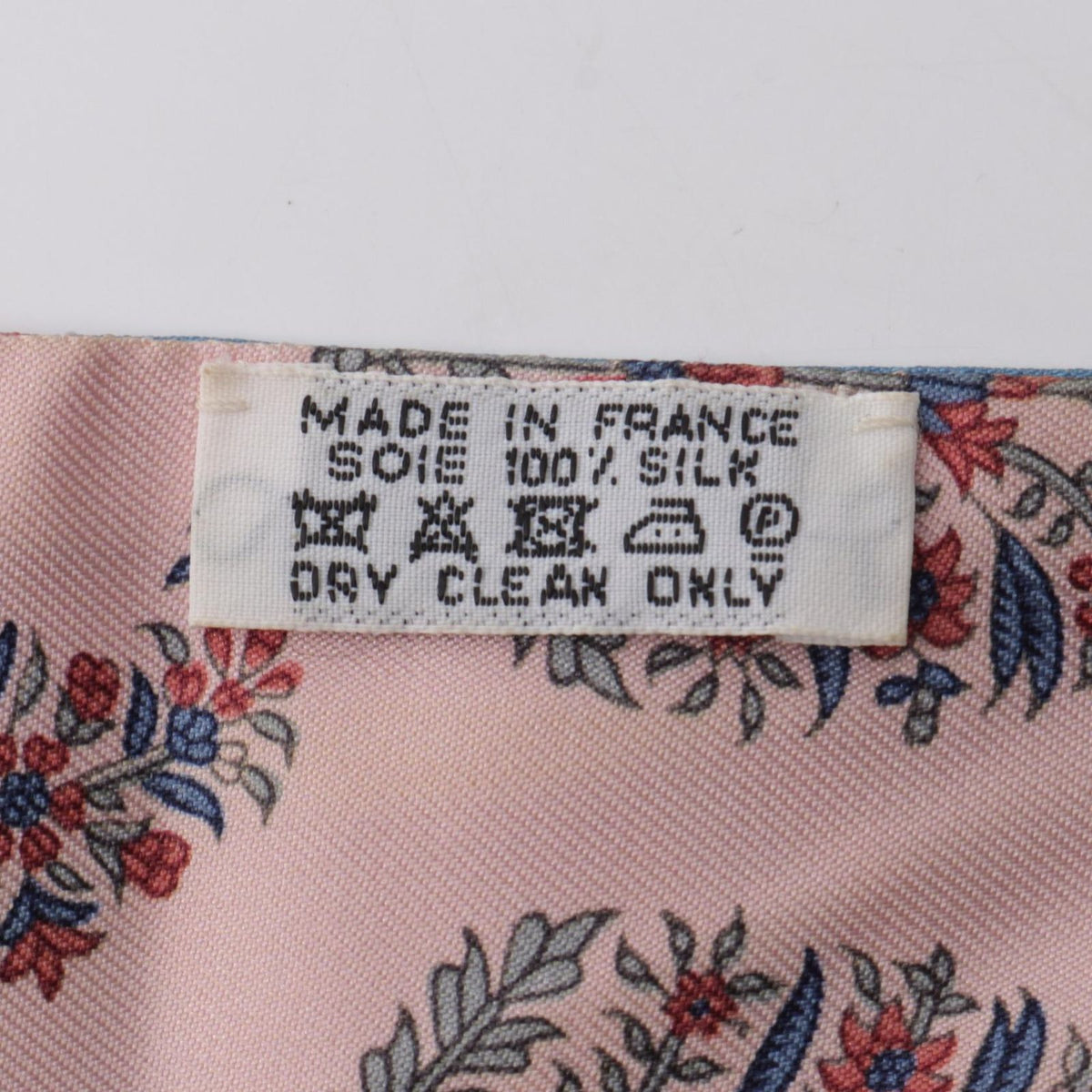Hermes Scarf Maxi Twilly Coup de Fouet Au Bloc Silk — view 5