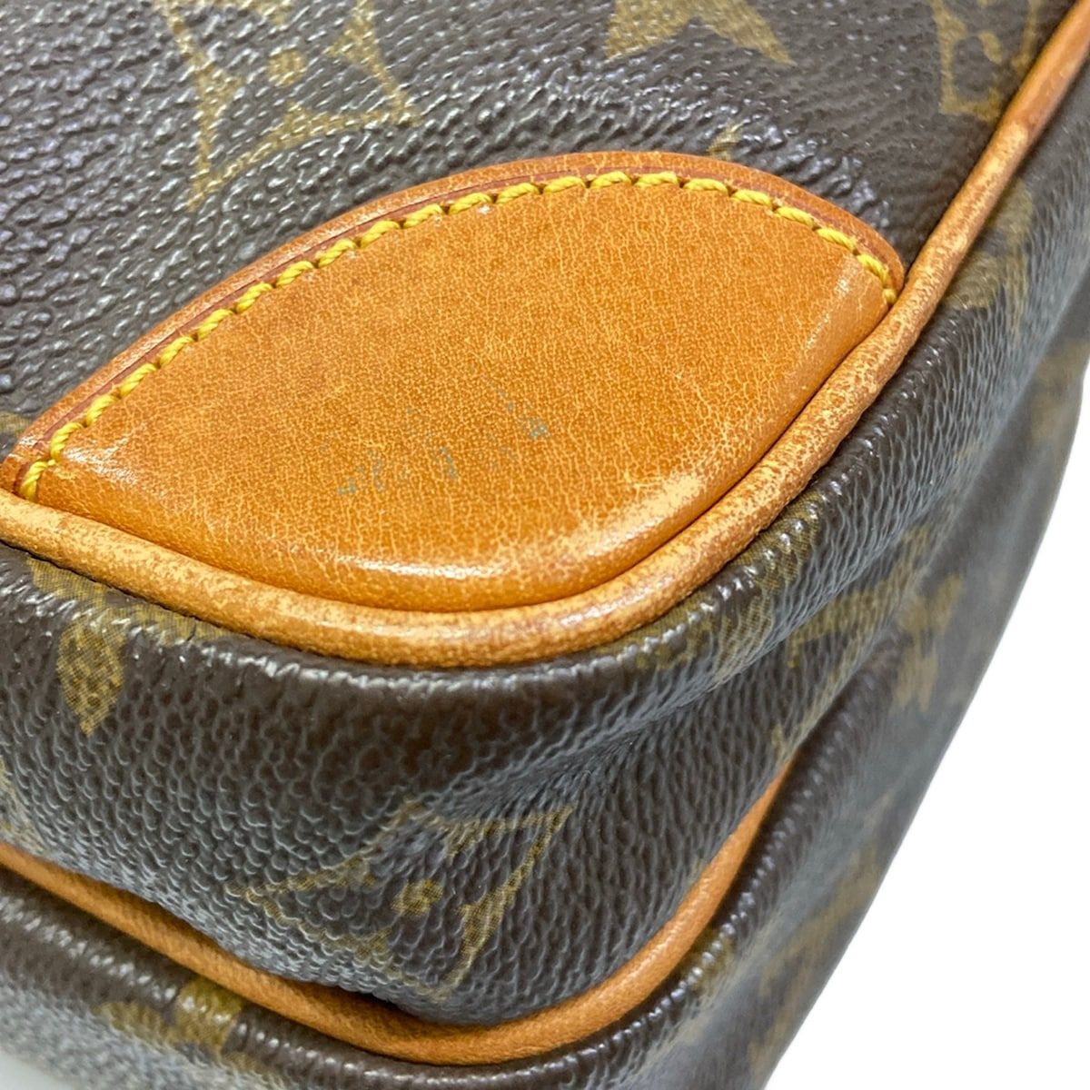 Louis Vuitton Shoulder Bag Monogram Amazone — view 6