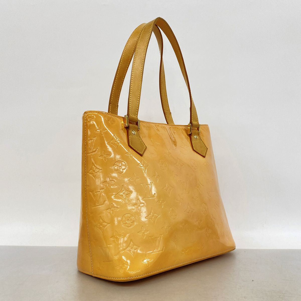Louis Vuitton Tote Bag Vernis Houston Rose — view 2