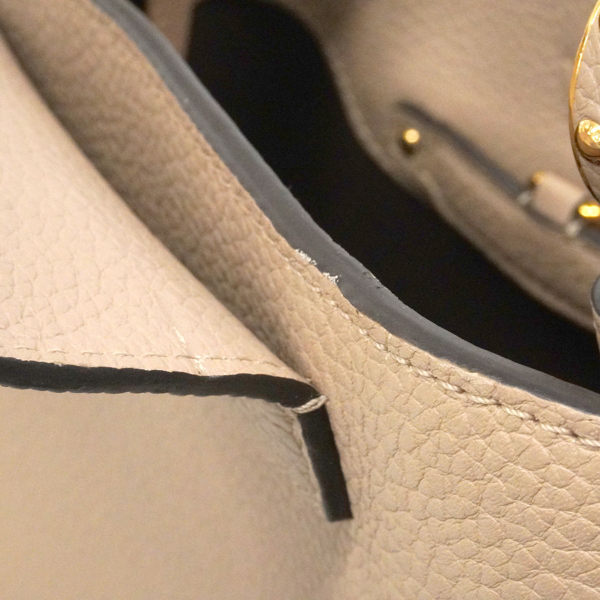 Louis Vuitton Handbag Capucines BB Galet — view 8