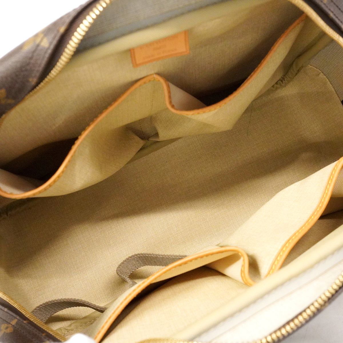 Louis Vuitton Handbag Monogram Deauville Brown — view 4