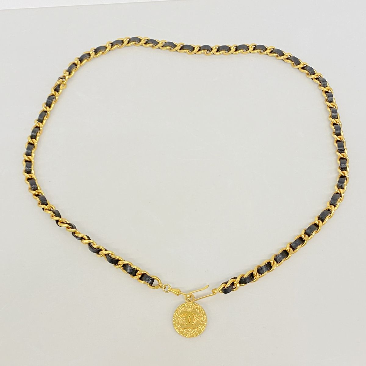 Chanel Belt Chain Black Gold — view 6