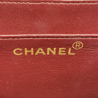 Chanel Shoulder Bag Maxi Quilted Lambskin Black Gold — view 5