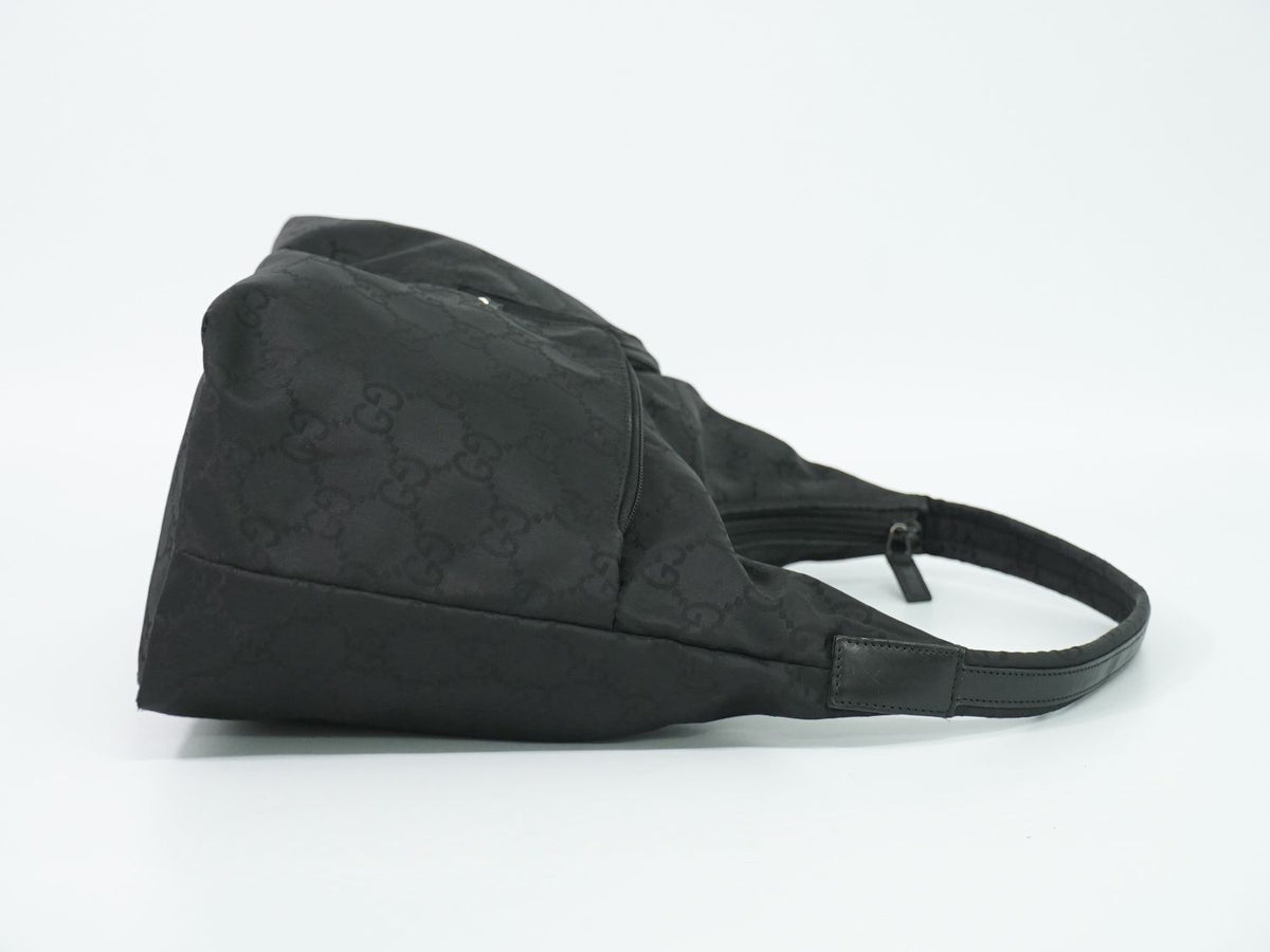 Gucci GG Nylon Shoulder Bag Black — view 4