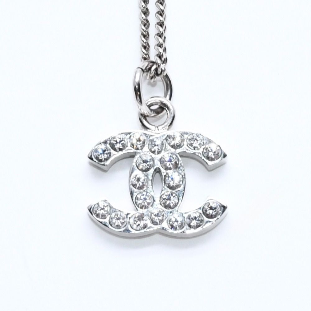 Chanel CC Logo Necklace Stamp Metal Rhinestone 43 — view 2