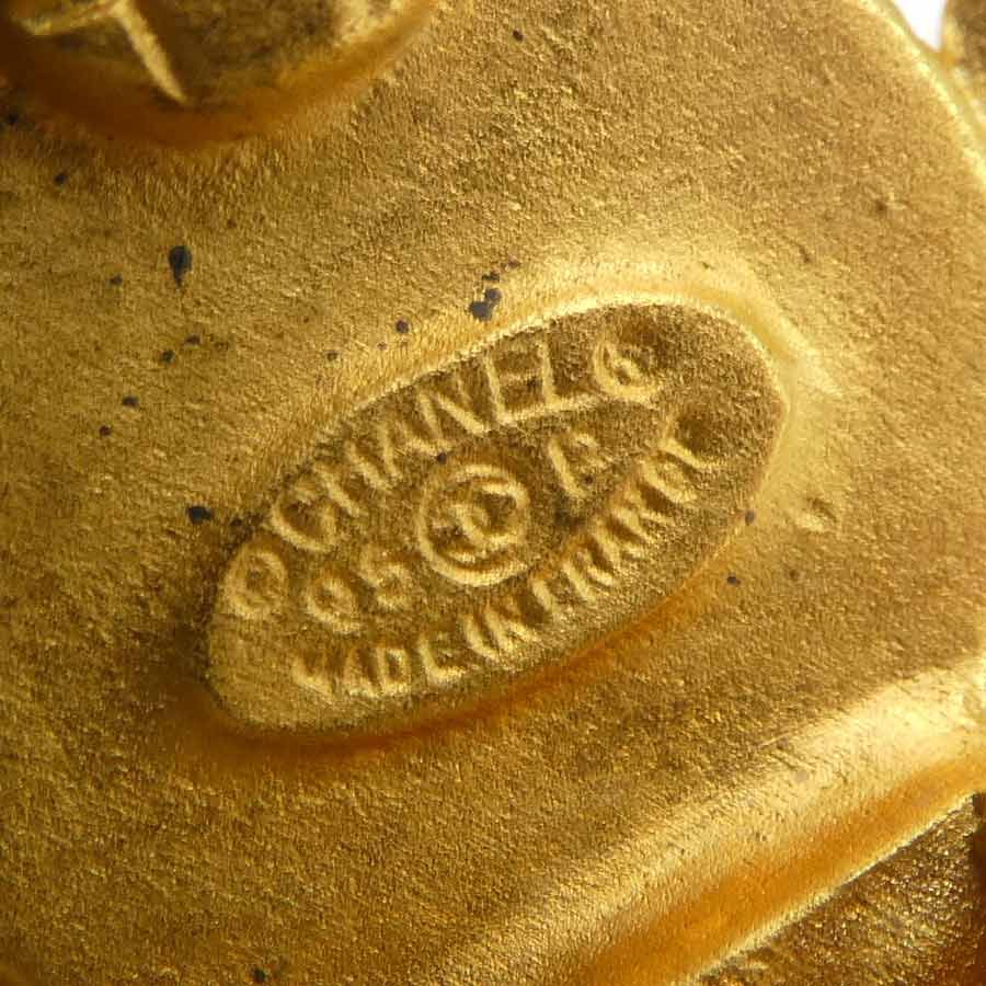 Chanel Earrings CC Logo — view 8