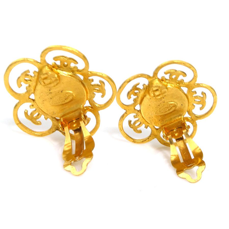 Chanel Earrings CC Logo — view 4