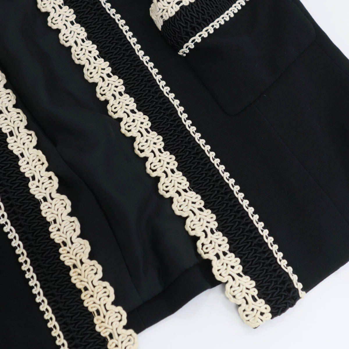 Chanel Vintage Embroidery Trim Jacket Black 42 — view 5