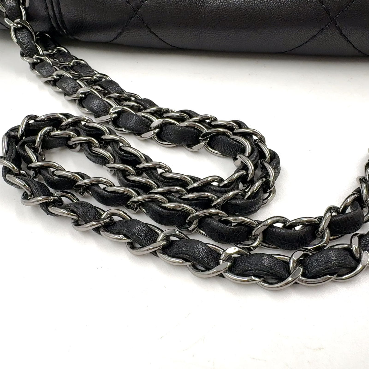Chanel Diamond Stitch Lambskin Black Chain Shoulder Bag Silver — view 7