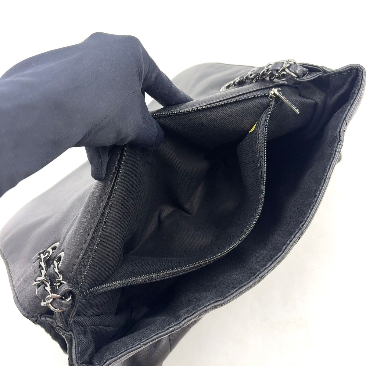 Chanel Diamond Stitch Lambskin Black Chain Shoulder Bag Silver — view 6