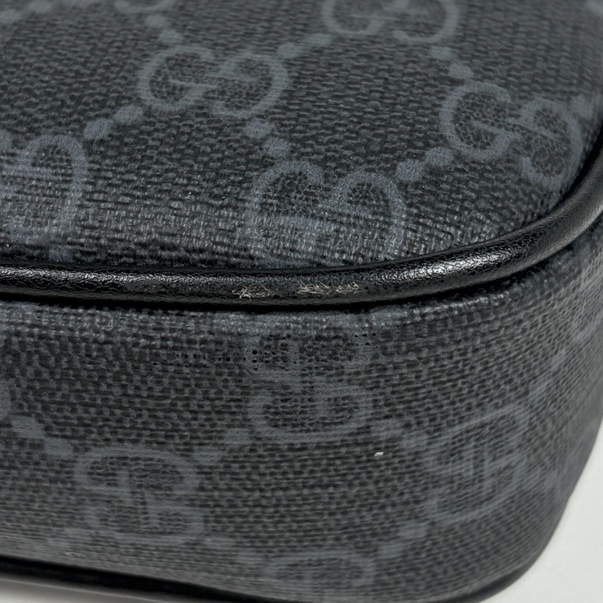 Gucci Shoulder Bag GG Pattern Supreme Black — view 3