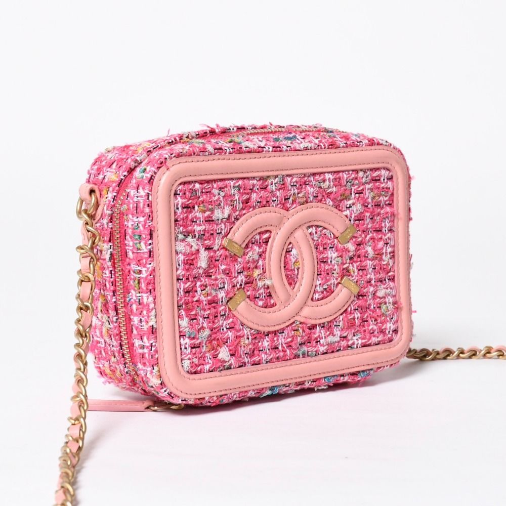 Chanel CC Filigree Small Vanity Shoulder Bag Tweed Pink Matte Gold — view 2