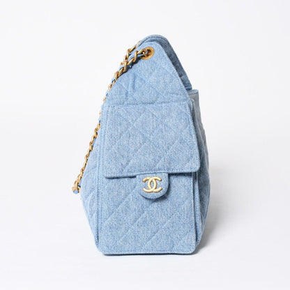 Chanel 25 Small Handbag CC Logo Denim Leather Blue — view 4