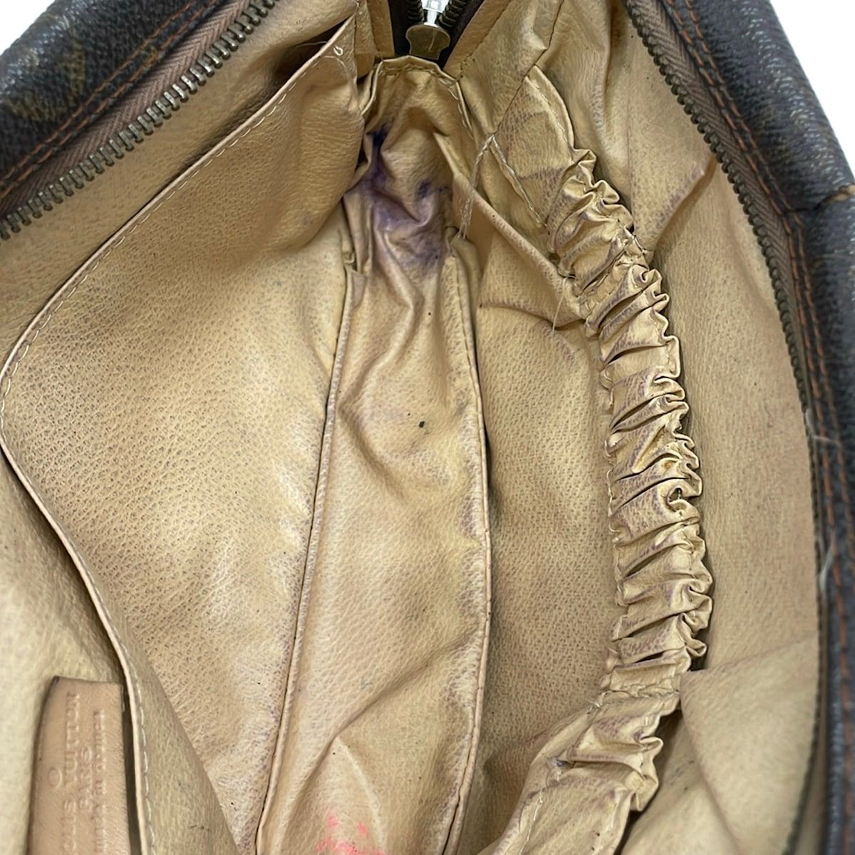 Louis Vuitton Pouch Monogram Trousse Toilette 23 — view 4