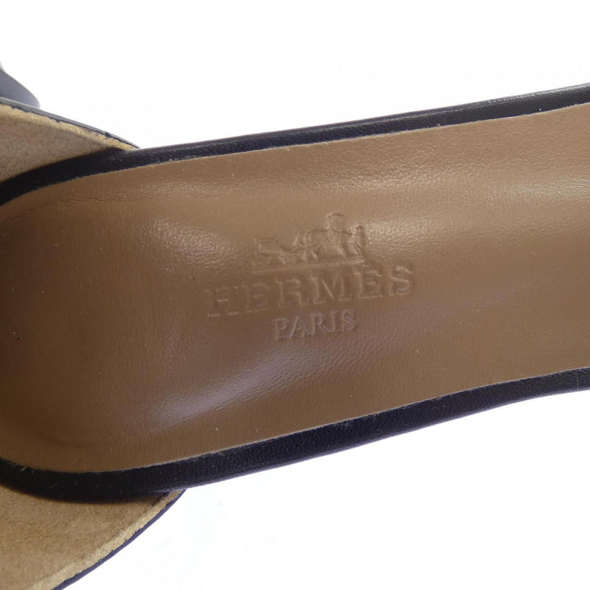 Hermes Mangee Kelly Buckle Sandals — view 6