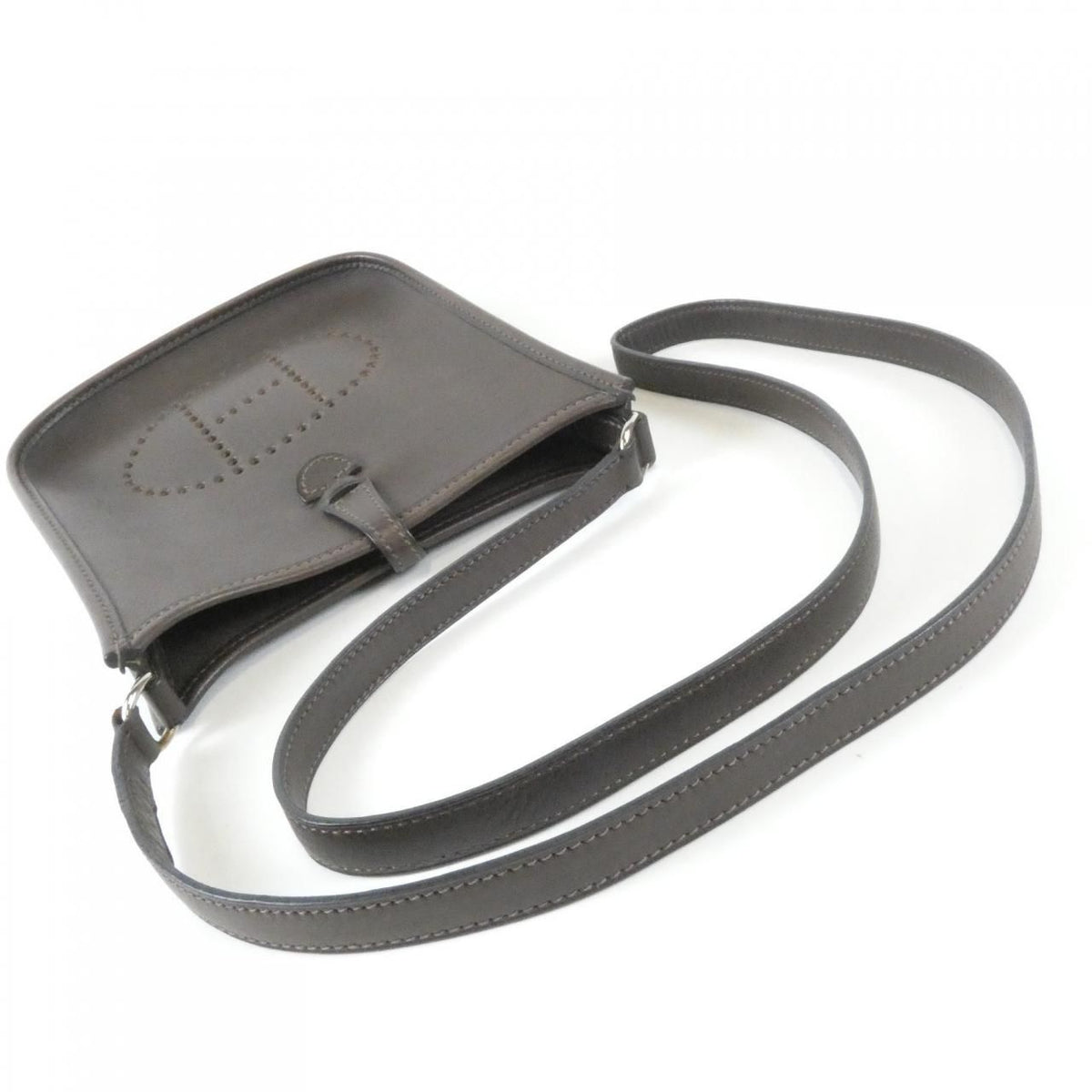 Hermes Evelyne Shoulder Bag — view 6
