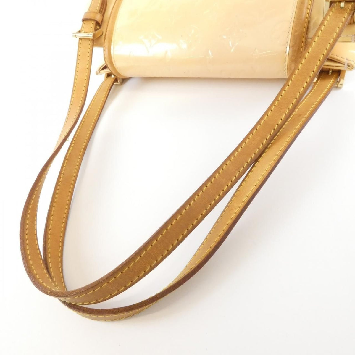 Louis Vuitton Vernis Biscayne Bay GM Shoulder Bag — view 6