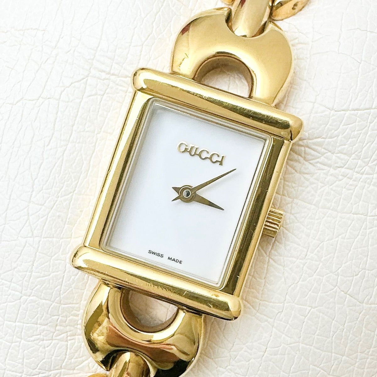 Gucci Change Strap Watch Quartz Leather — view 3