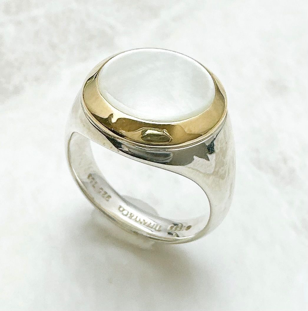 Tiffany & Co Shell Yellow Gold Silver Ring — view 2