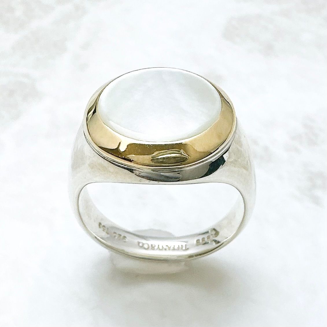 Tiffany & Co Shell Yellow Gold Silver Ring — view 4