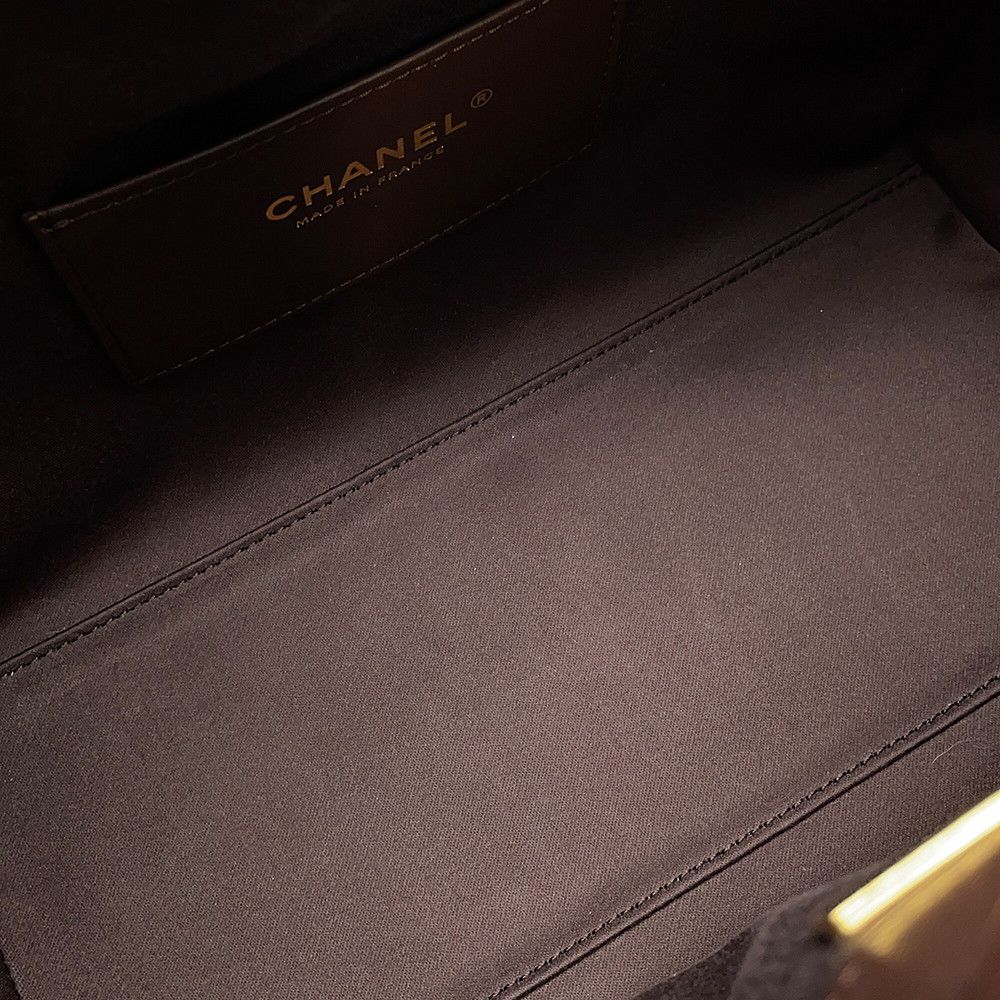 Chanel Chain Shoulder Bag Quilted CC Logo 25 Small Caviar Leather — view 8