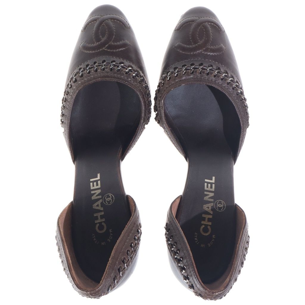 Chanel CC Logo Pumps Heels Chain Leather Brown — view 4