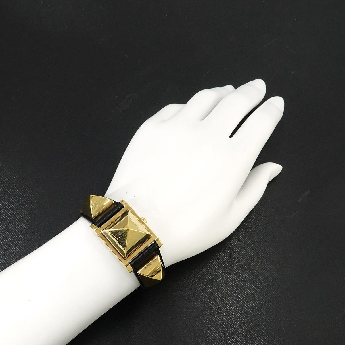 Hermes Medor Vintage Watch Pyramid Gold Studs White Black Quartz — view 3