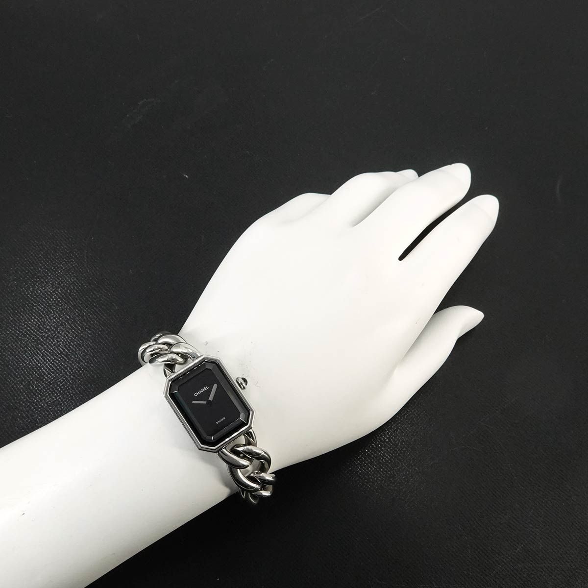 Chanel Premiere L Vintage Watch Black Quartz — view 3
