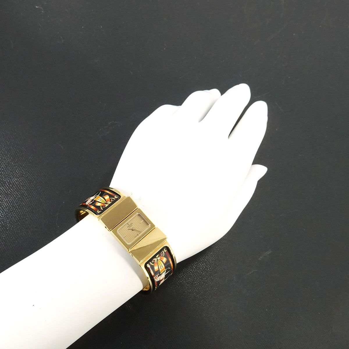 Hermes Loquet Bangle Watch Vintage Cloisonne Gold Quartz — view 3