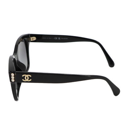 Chanel Sunglasses CC Logo Pearl Black Square Gold Eyewear — view 4