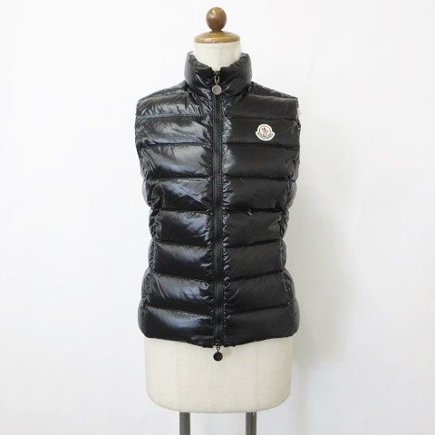Moncler Ghany Down Vest Zip Up Stand Collar Patch Black 00