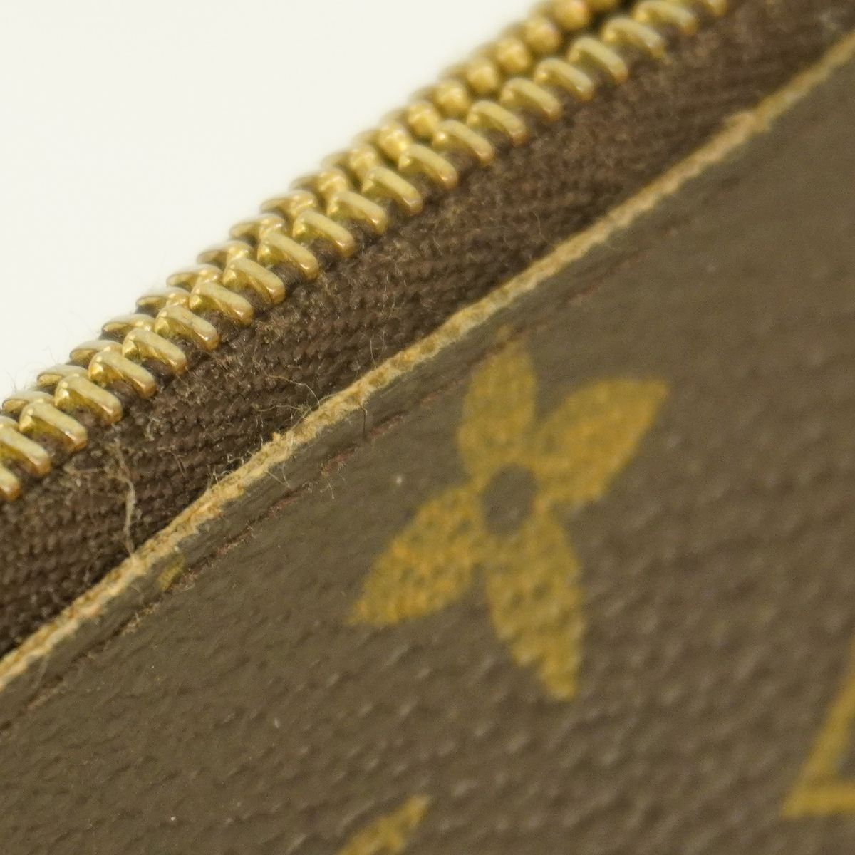 Louis Vuitton Coin Purse Monogram Pochette Cles Brown — view 5