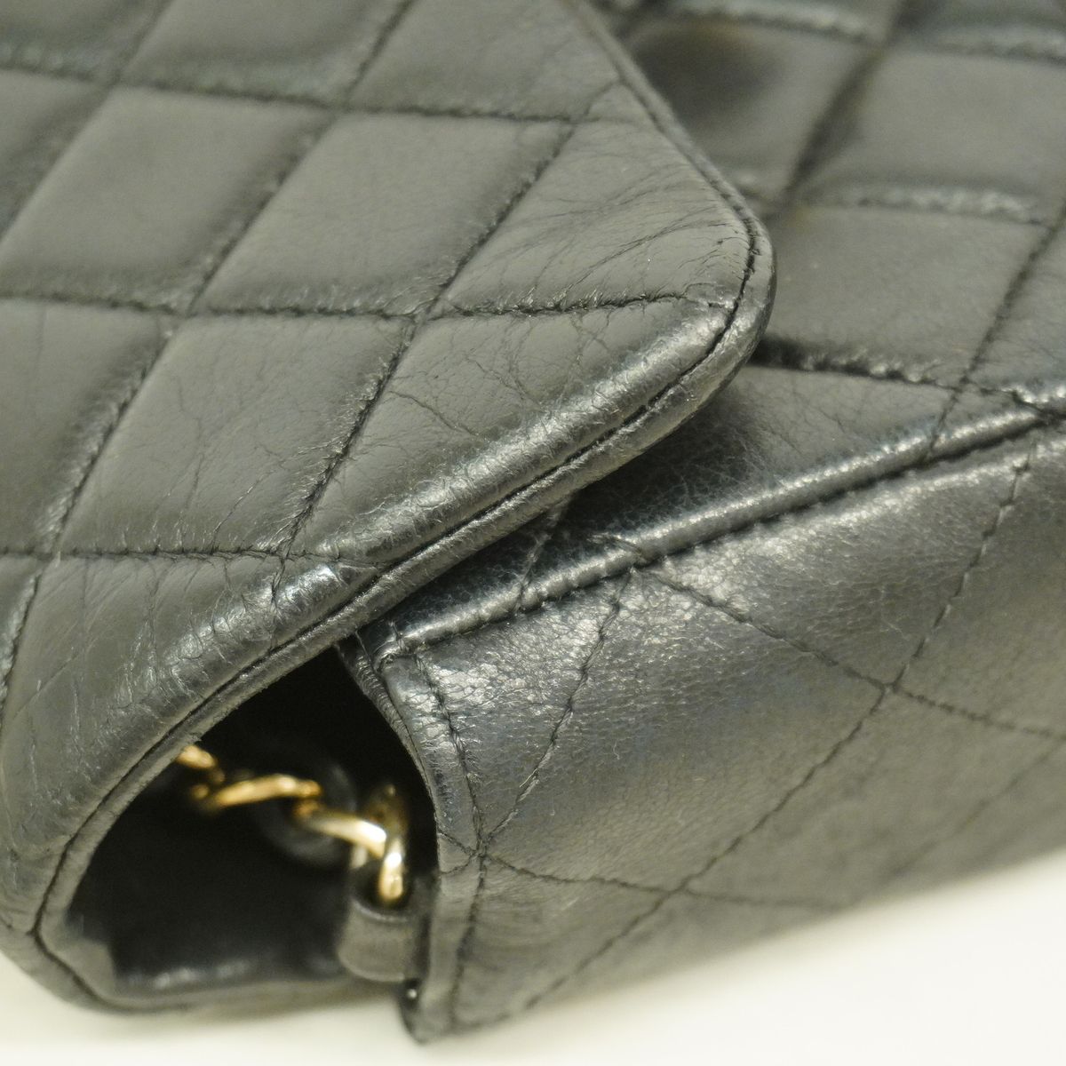 Chanel Shoulder Bag Mini Quilted Lambskin Black Gold — view 8