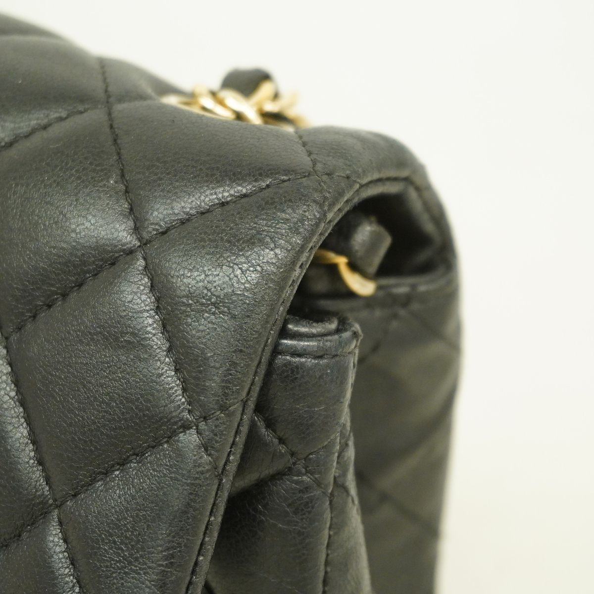 Chanel Shoulder Bag Mini Quilted Lambskin Black Gold — view 6