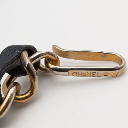Chanel CC Logo Medal Gold Black Leather Chain Belt First Era Vintage — view 7