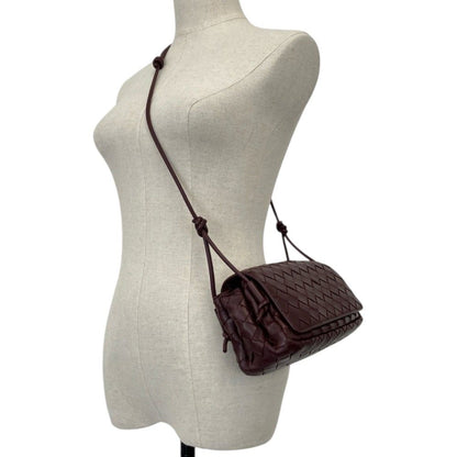 Bottega Veneta Notturno Mini Shoulder Bag Bordeaux — view 4