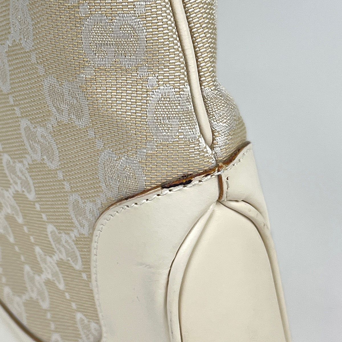 Gucci Shoulder Bag Jackie Line GG Canvas White — view 6