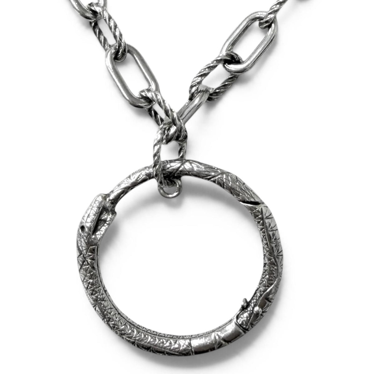 Gucci Ouroboros Chain Pendant Silver
