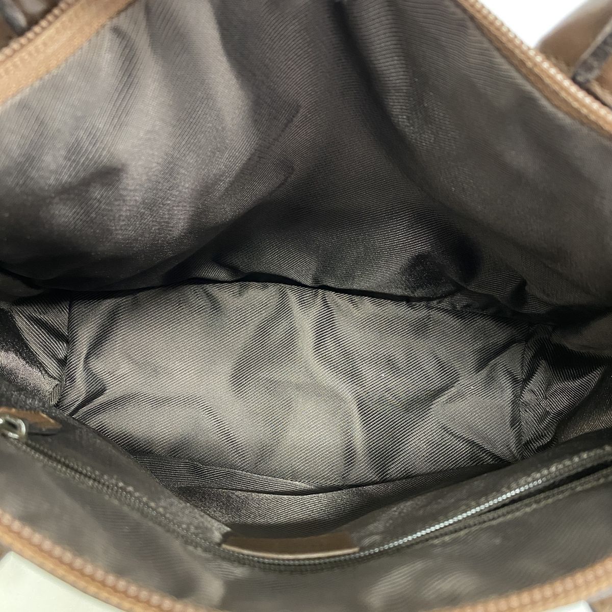 Gucci Tote Bag GG Canvas Beige Silver — view 4