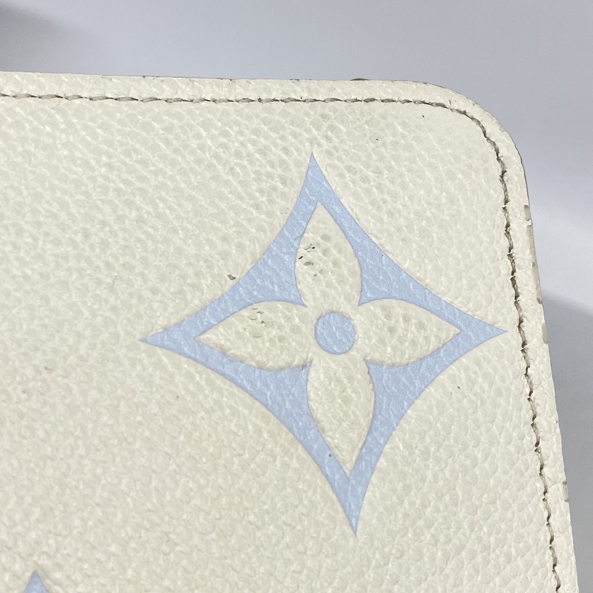 Louis Vuitton Wallet Monogram Empreinte Bicolor Zippy Latte White Candy Blue — view 7