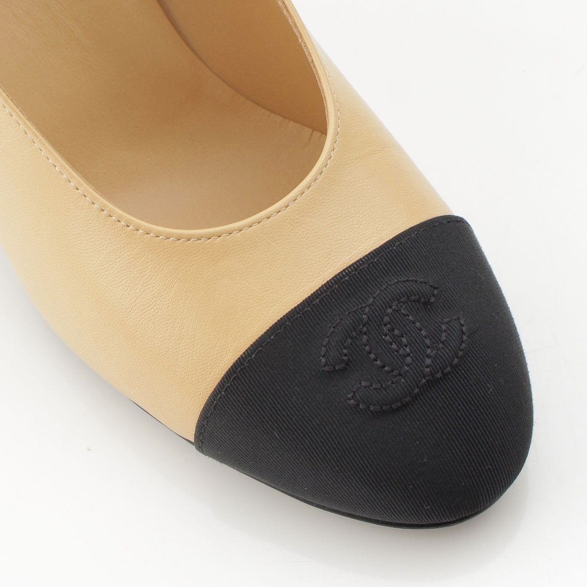 Chanel Leather Fabric CC Logo Heels Pumps Shoes Beige Black — view 6