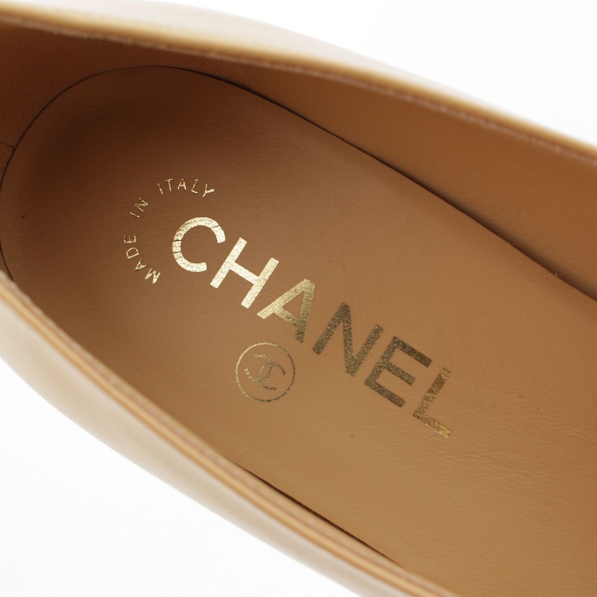 Chanel Leather Fabric CC Logo Heels Pumps Shoes Beige Black — view 7