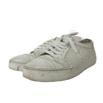 Chanel Sneakers Lace-up CC Logo Leather White — view 2